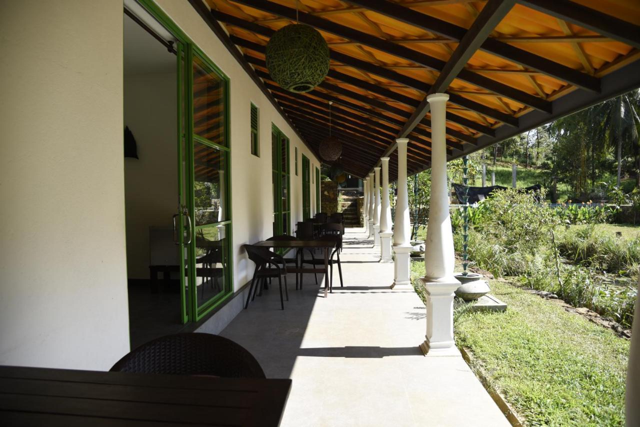 Sinharaja Forest Edge Deniyaya Luaran gambar